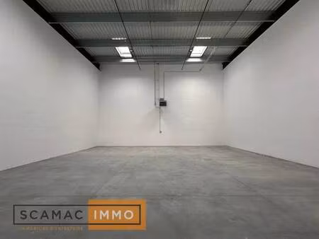 location entrepôt 1 341 m²