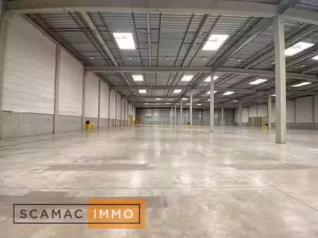 location entrepôt 6214m² à 11568m²