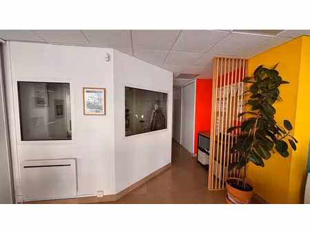 location commerce 59 m² à brest (29200)