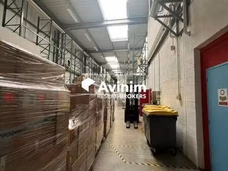 vente entrepôt 3 100 m²