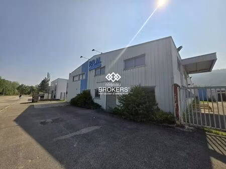 vente local d'activités 3 538 m²