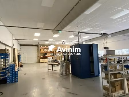 vente local d’activités renage 38140 780m²