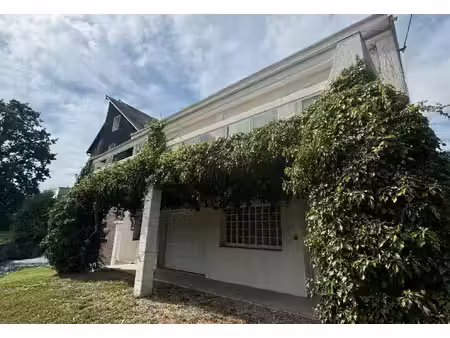 maison 6 pièces - 240 m²