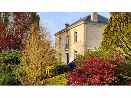 propriété néoclassique de prestige avec parc arboré clé en main