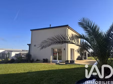 vente maison 4 pièces 98 m² mahalon (29790)
