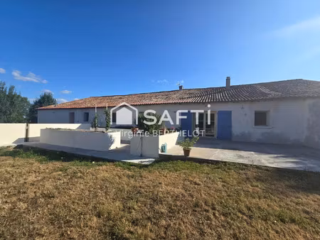 vente maison au retail (79130) : à vendre / 265m² le retail