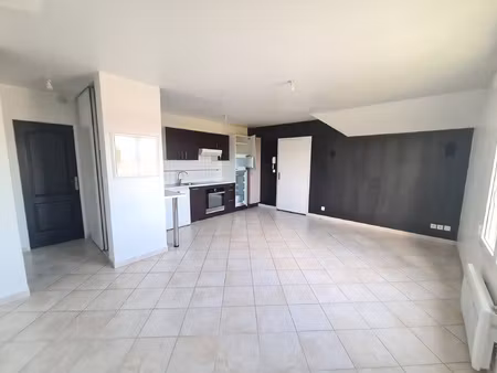 location appartement 1 pièce 32m² villejust 91140