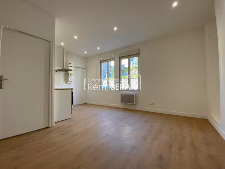 location appartement 1 pièce 25m²