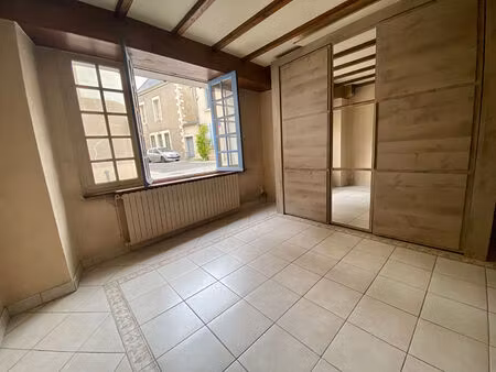 location appartement 2 pièces  56.48m²  château