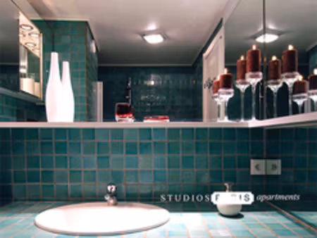 location appartement 3 pièces  78.00m²  paris 18