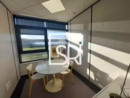 location bureaux 21m² à 82m²