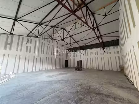 location bureaux golbey 88190 190m²