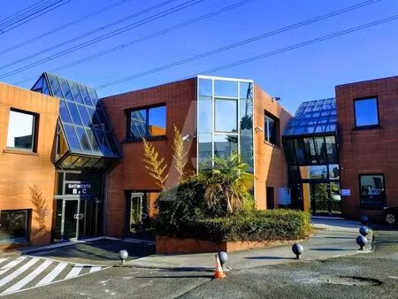 location bureaux 97 m² à 210 m²