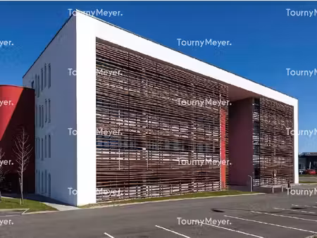 location bureaux lons 64140 402m²