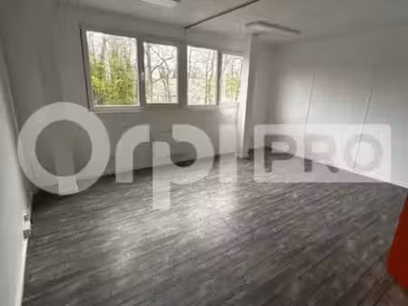 location bureaux verneuil-en-halatte 60550 12m²