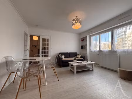 location appartement 1 pièce  36.97m²  bourges