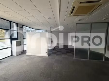 location bureaux 216 m²