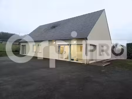 location bureaux montigny-lengrain 02290 157m²