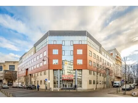 location bureaux 600 m²