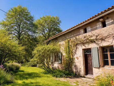 maison à vendre à saint-romain (86250) - vienne