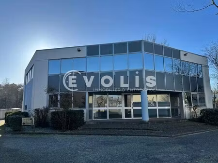 location bureaux 835 m²