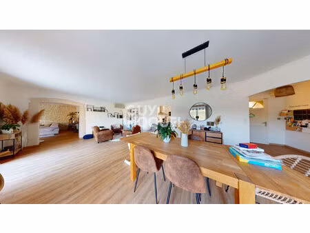 cugnaux maison de plain-pied t6 avec pisicine sur une parcelle d'environ 1 200 m2