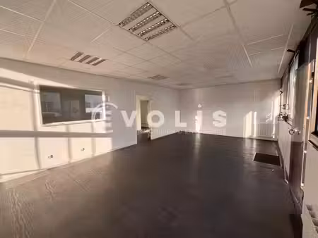 location bureaux 72 m²