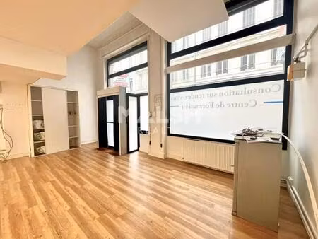 vente commerce 204 m²