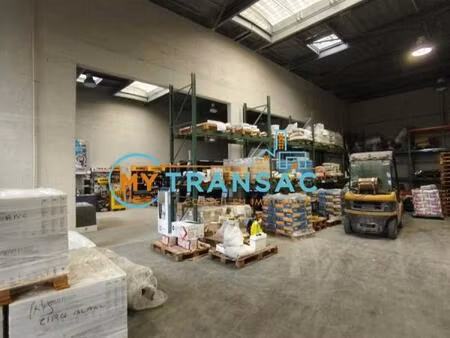 location local industriel 245 m² à brie-comte-robert (77170)