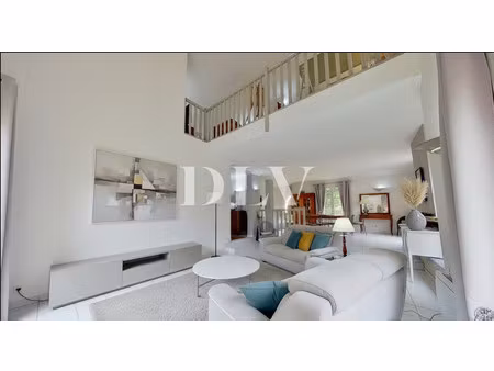 hericy- maison et son pavillon indépendant - 194m²- 4 ch - 22