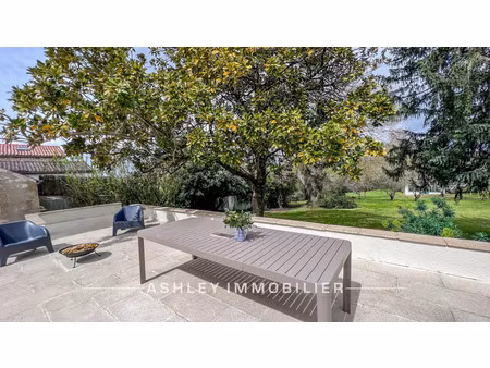 vente maison 6 pièces 203m2 le gué-de-velluire 85770 - 395000 € - surface privée