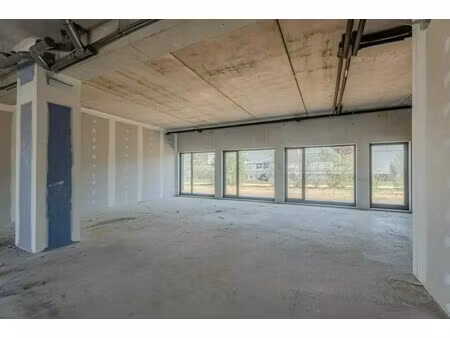 vente commerce 108 m²