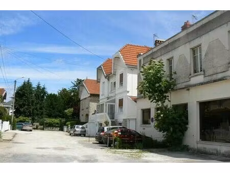 vente commerce 395 m²