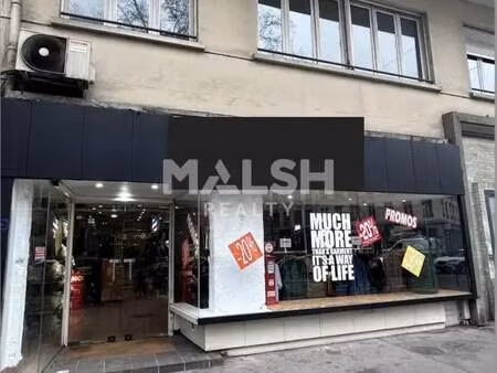 location commerce 83 m²