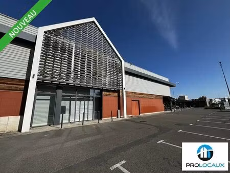 location commerce 207 m²