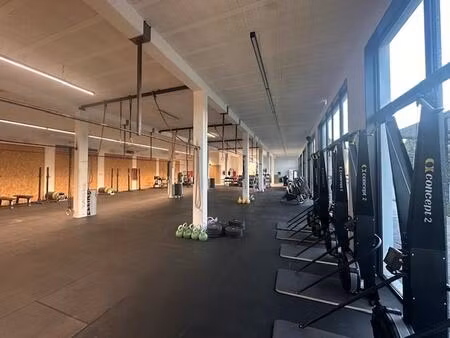 location commerce 522 m²