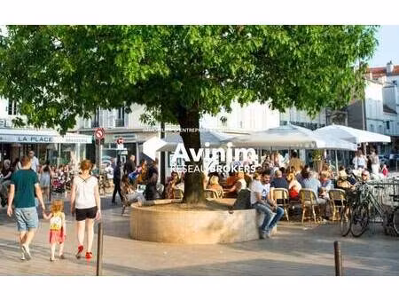 location commerce 45 m² à 252 m²