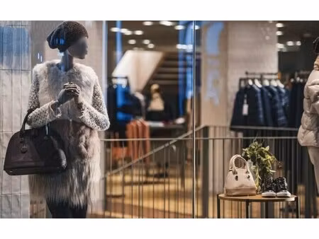 location commerce 199 m²