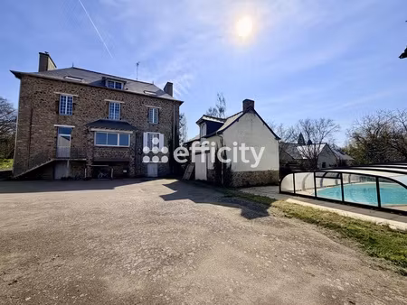 maison 7 pièces - 220 m²