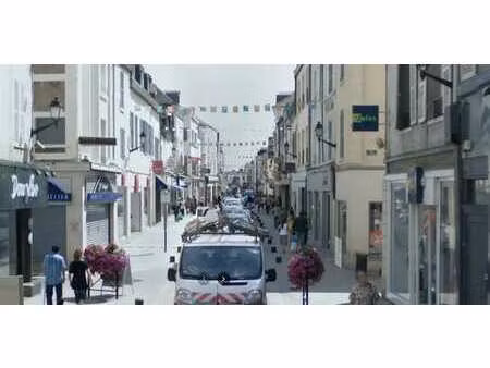 location commerce montargis 45200 270m²
