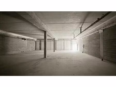 location commerce 285 m²