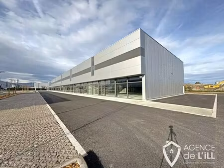 location commerce 568 m²