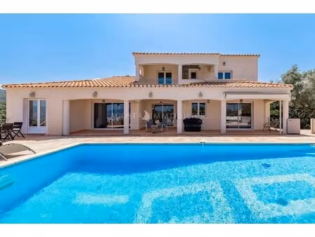 villa t10 vue mer piscine logements independants porticcio