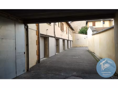 tarare emplacement parking couvert