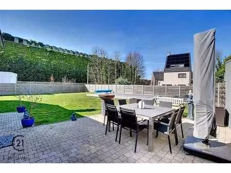 dans le quartier du château ter ham | 3 façades renovée avec