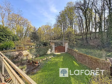 maison de caractère en pierre  174 m²  6 chambres  jardin  saint-didier-au-mont-d'or