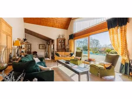 maison avec piscine et terrasse saintes (17)