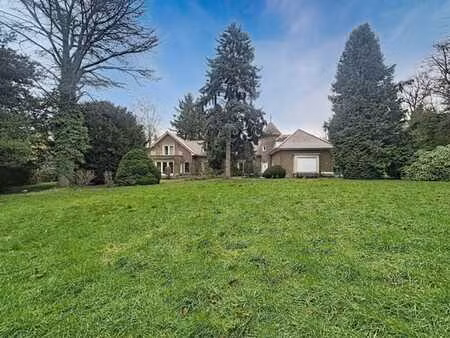 villa spacieuse sur 30a 39ca