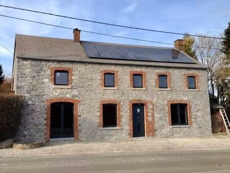 maison 3 ch. anhée  pierre  panneaux solaires