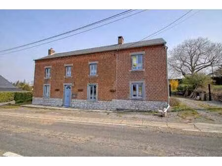 maison pleine de potentiel avec grand jardin à falmagne !